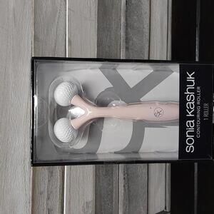 Sonia Kashuk Contouring Roller - Skin Care Tool for a Radiant Glow
